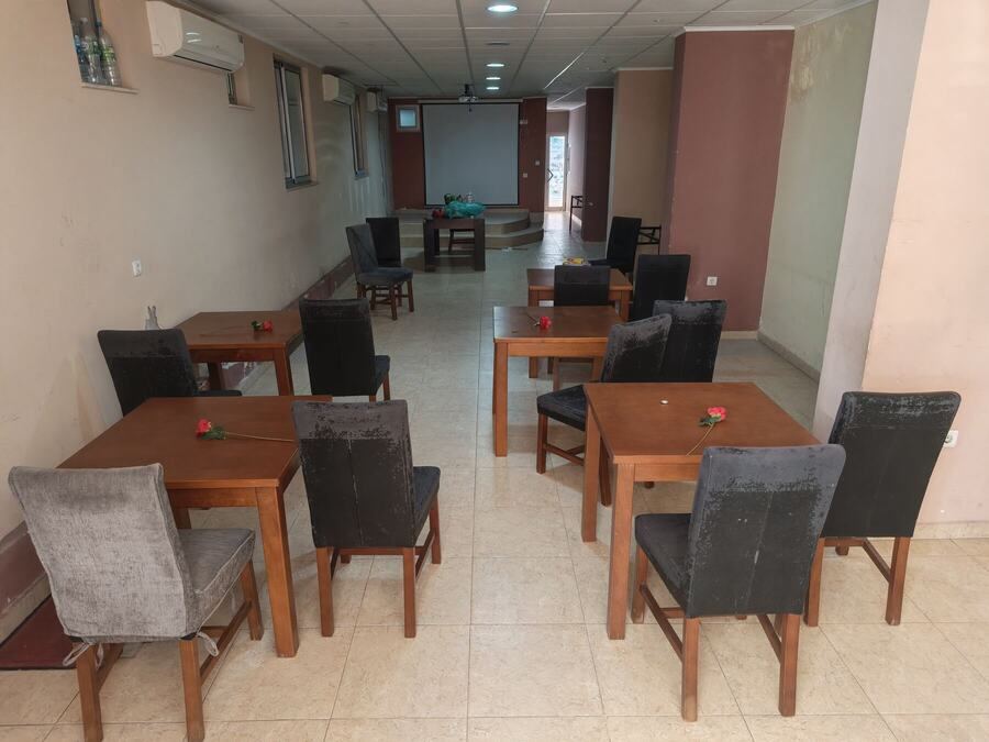 Quarto VIP — zona de estar
